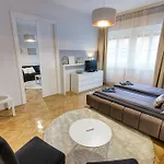 Brighthome Castle District Διαμέρισμα Βουδαπέστη