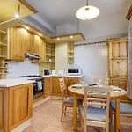 Διαμέρισμα Brighthome Castle District