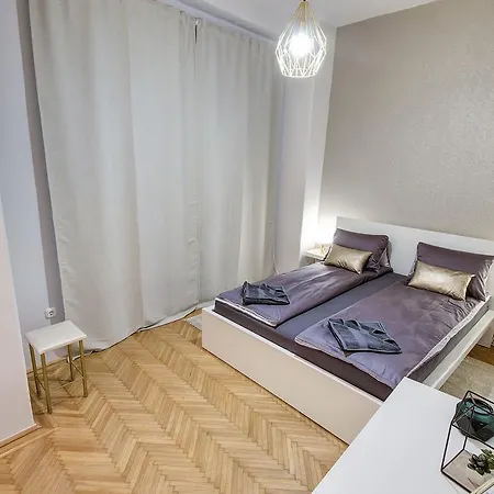 Apartmán Brighthome Castle District *