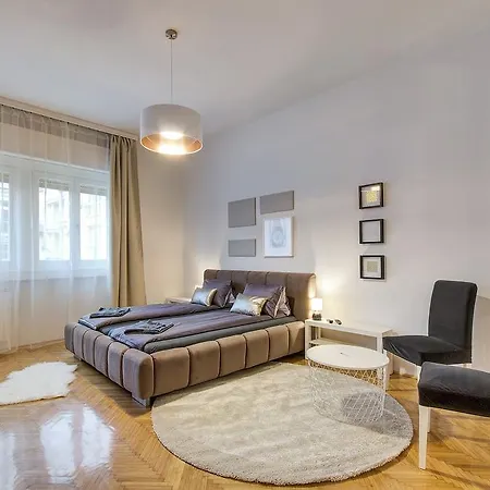 Apartmán Brighthome Castle District *