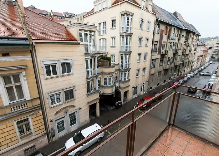 公寓 Brighthome Castle District *